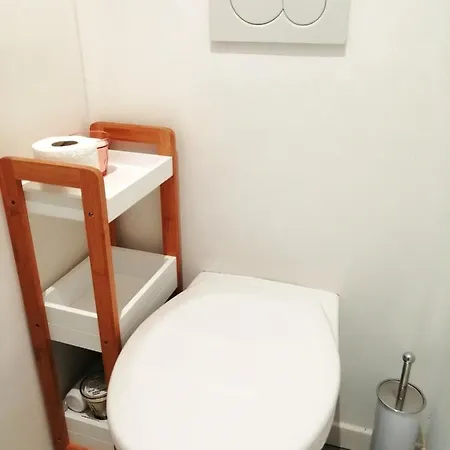 Le Petit Moselle - Metro Mermoz-parc Parilly Apartment *